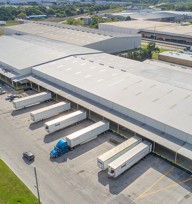 Aerial view of a CWI warehouse. Why choose CWI for Contract Warehousing?