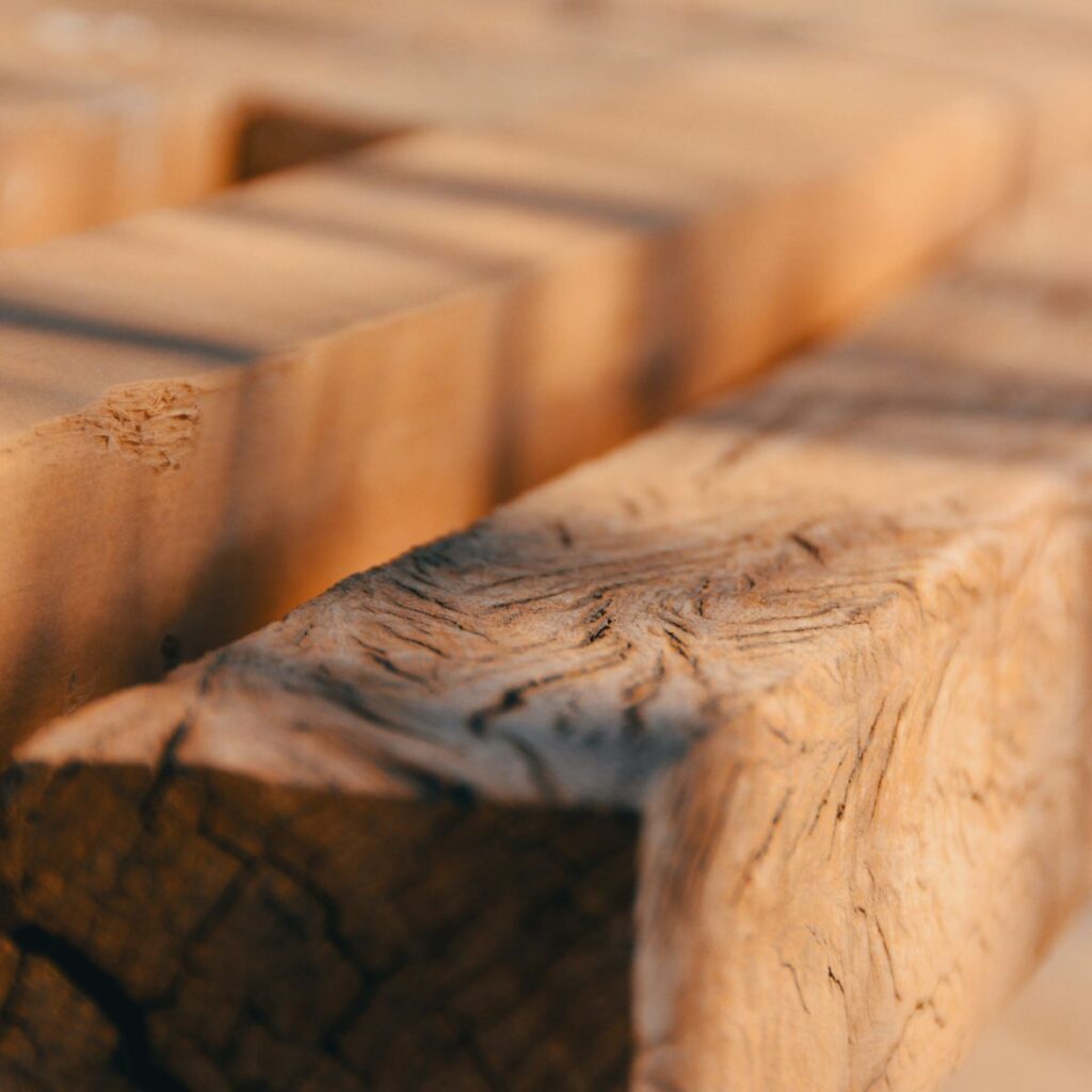 A picture of 4x4 lumber used in construction.